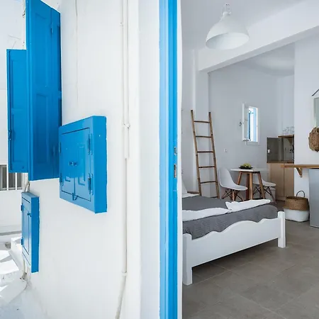 Appartement White And Grey Chora